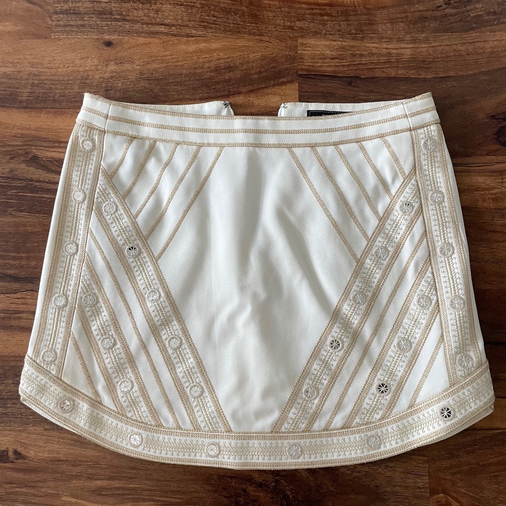 BCBG Embroidered Skirt Size S